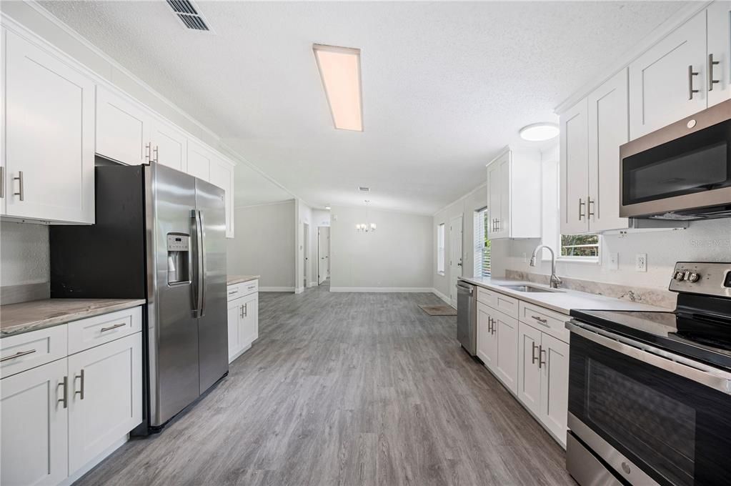 For Sale: $259,000 (4 beds, 2 baths, 1620 Square Feet)