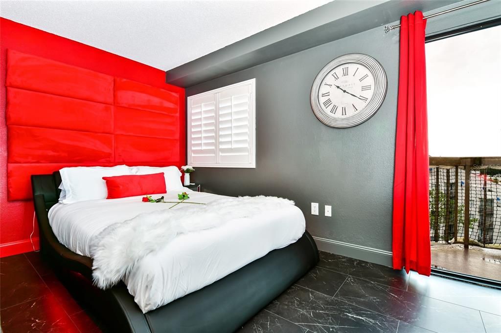 Activo con contrato: $205,000 (1 camas, 1 baños, 425 Pies cuadrados)