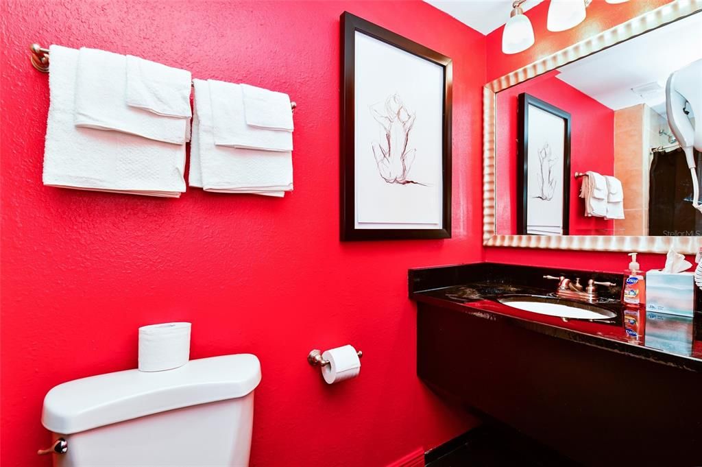 Activo con contrato: $205,000 (1 camas, 1 baños, 425 Pies cuadrados)