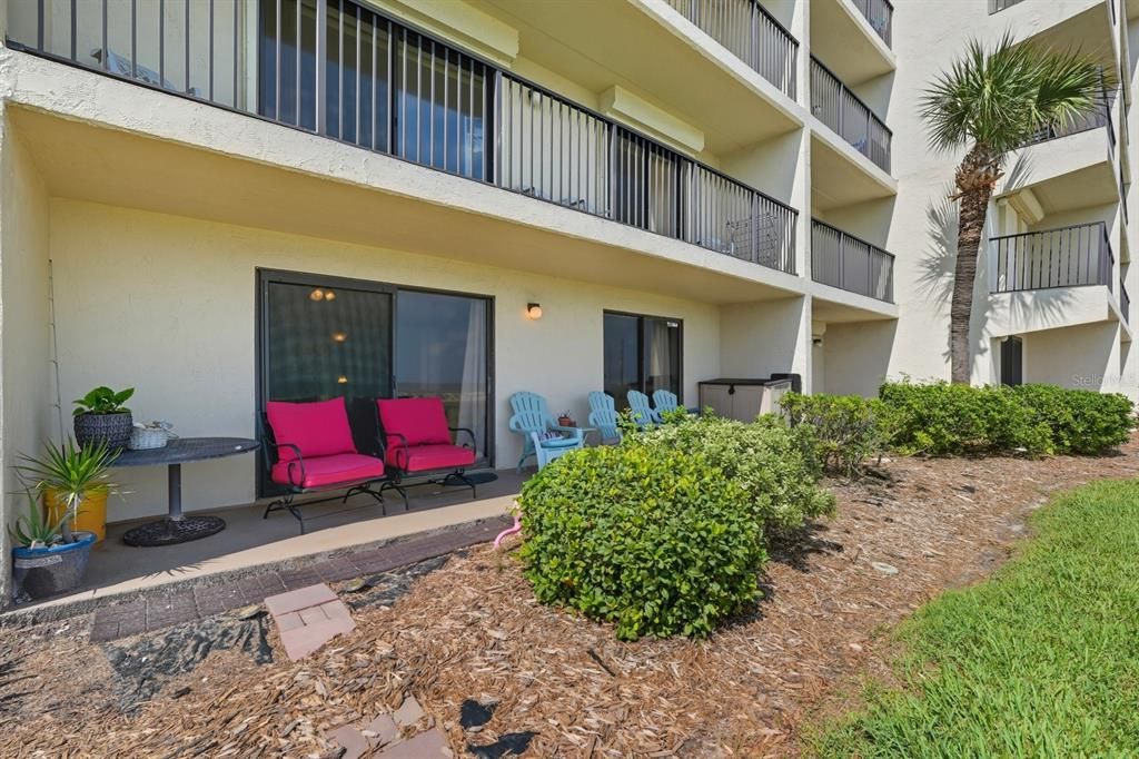 待售: $235,000 (2 贝兹, 2 浴室, 1025 平方英尺)