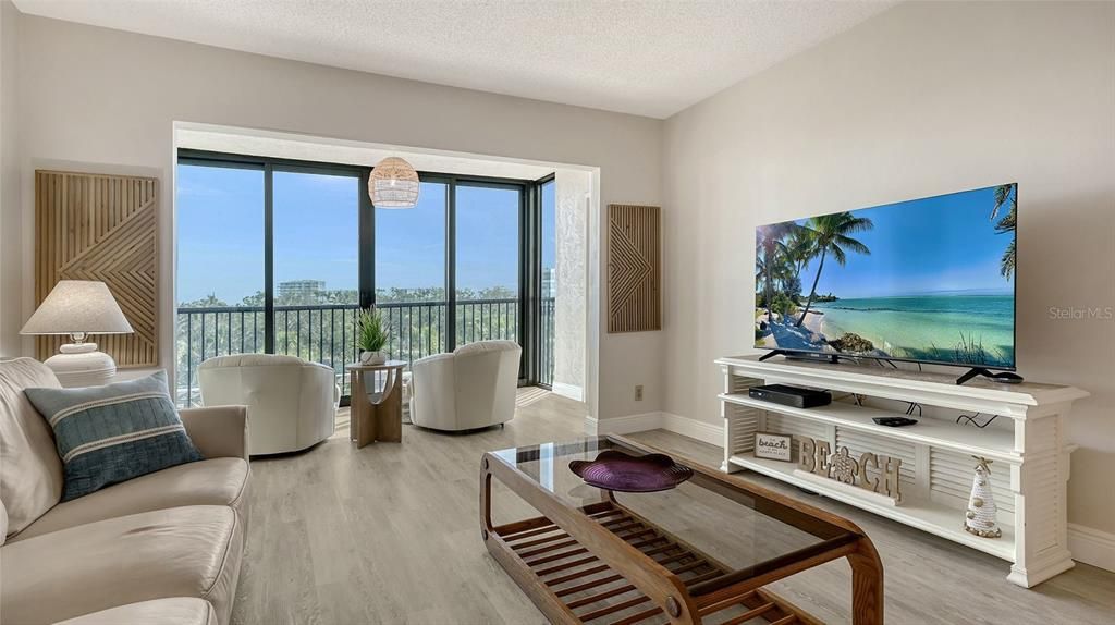 出租: $4,500 (2 贝兹, 2 浴室, 1152 平方英尺)