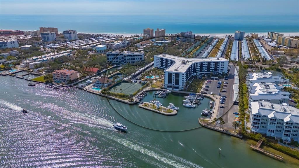 出租: $4,500 (2 贝兹, 2 浴室, 1152 平方英尺)