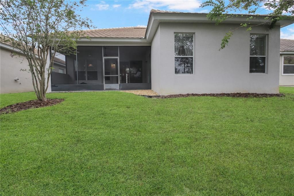 合同活跃: $398,000 (3 贝兹, 2 浴室, 2129 平方英尺)