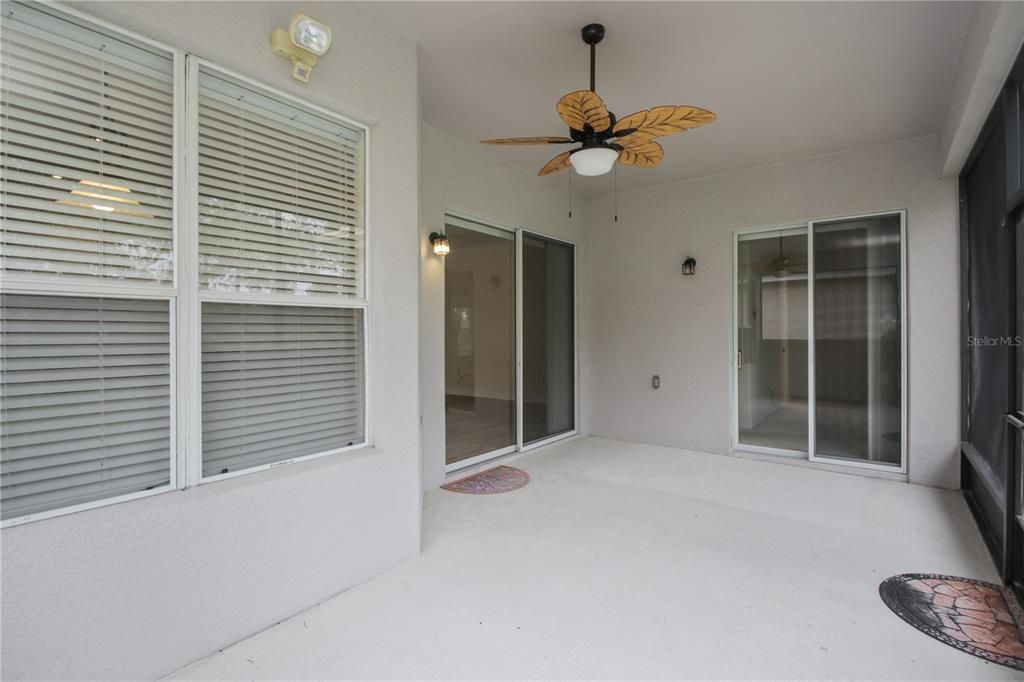 合同活跃: $398,000 (3 贝兹, 2 浴室, 2129 平方英尺)