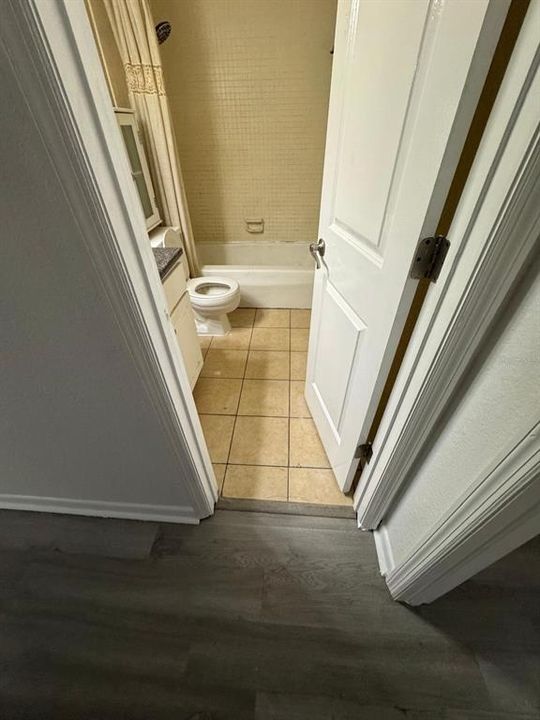 For Sale: $135,000 (1 beds, 1 baths, 630 Square Feet)