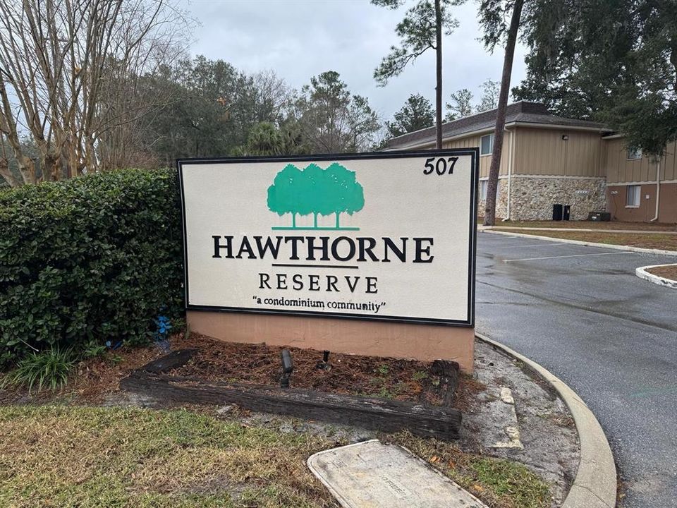 For Sale: $135,000 (1 beds, 1 baths, 630 Square Feet)