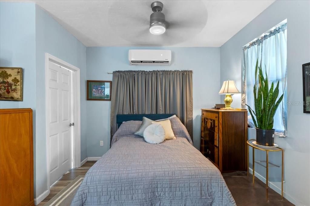 En Venta: $515,000 (3 camas, 2 baños, 1215 Pies cuadrados)