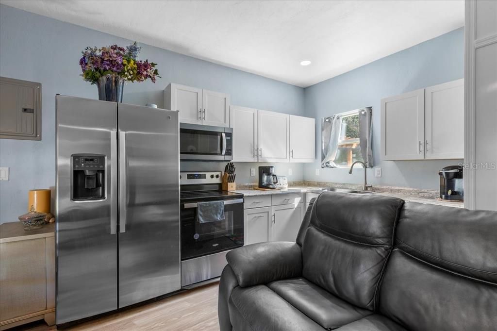 En Venta: $515,000 (3 camas, 2 baños, 1215 Pies cuadrados)