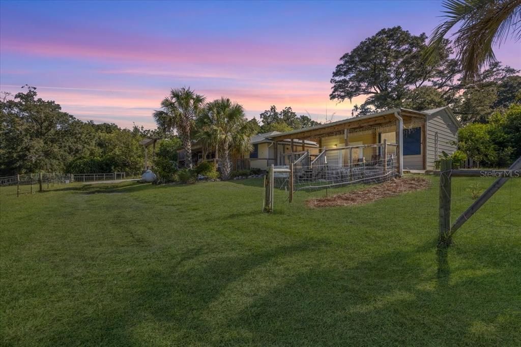 En Venta: $515,000 (3 camas, 2 baños, 1215 Pies cuadrados)