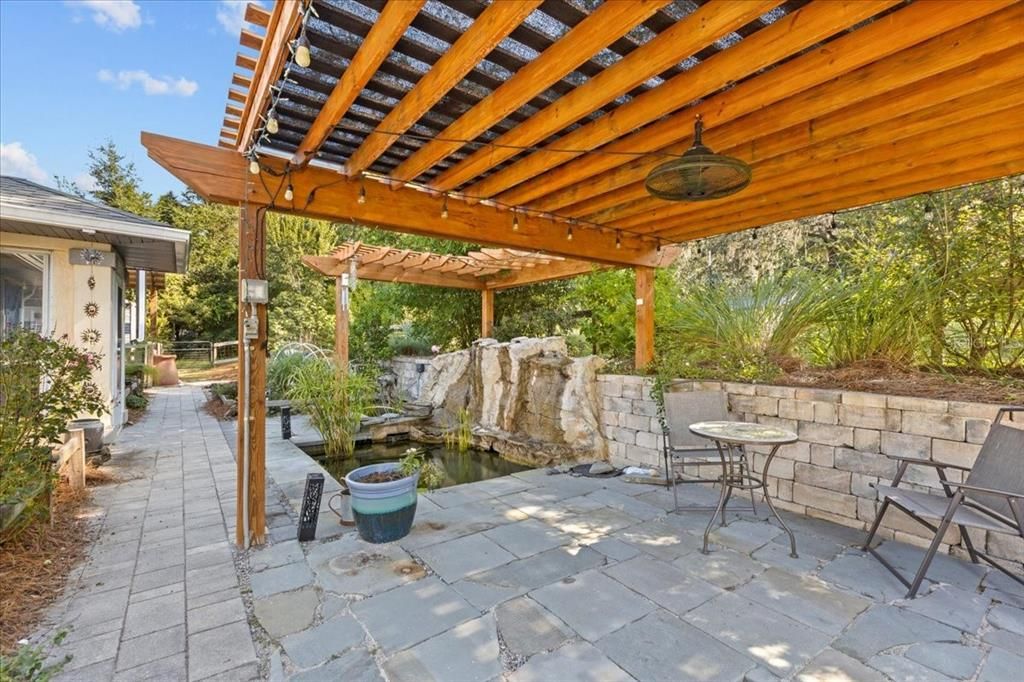 En Venta: $515,000 (3 camas, 2 baños, 1215 Pies cuadrados)