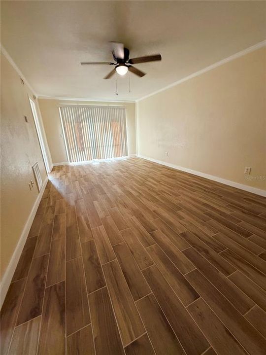 На продажу: $154,800 (2 спален, 2 ванн, 860 Квадратных фут)