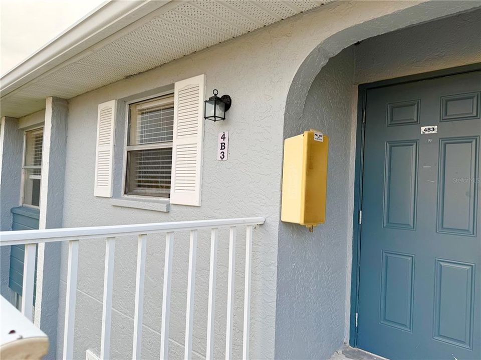 На продажу: $154,800 (2 спален, 2 ванн, 860 Квадратных фут)