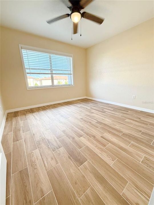 На продажу: $154,800 (2 спален, 2 ванн, 860 Квадратных фут)