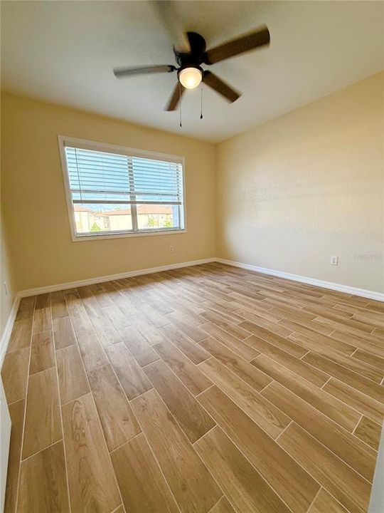 На продажу: $154,800 (2 спален, 2 ванн, 860 Квадратных фут)