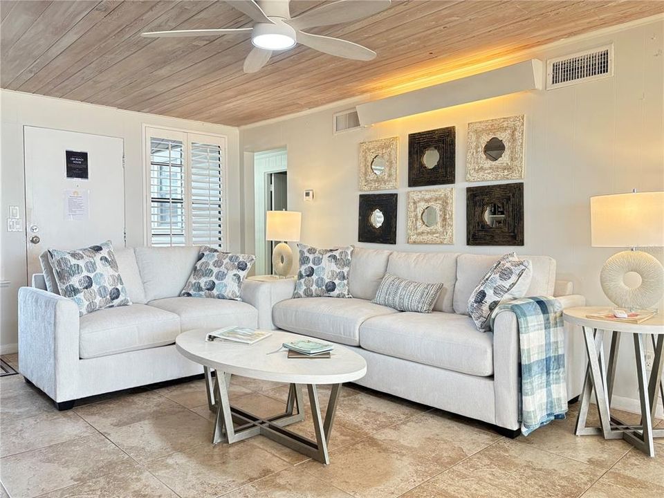 出租: $10,000 (3 贝兹, 3 浴室, 1744 平方英尺)