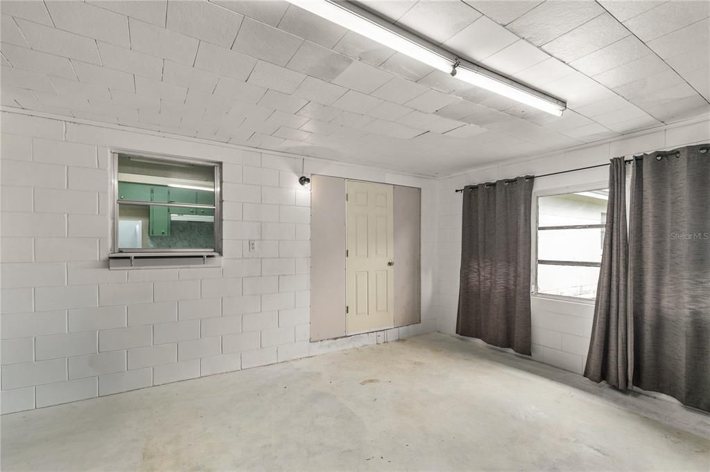 En Venta: $230,000 (3 camas, 2 baños, 1050 Pies cuadrados)