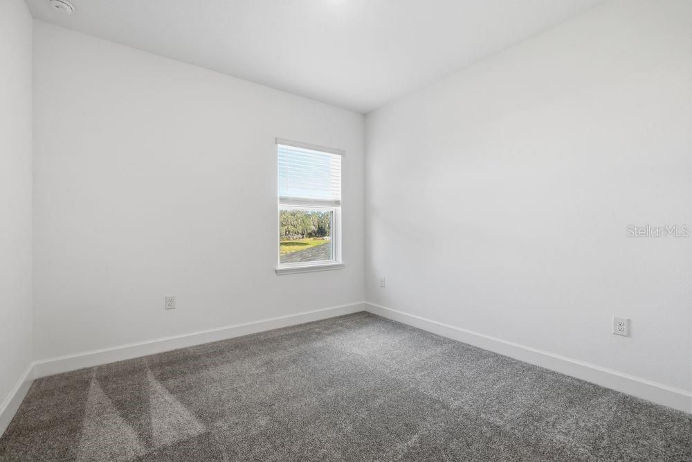 For Sale: $499,999 (4 beds, 3 baths, 2600 Square Feet)