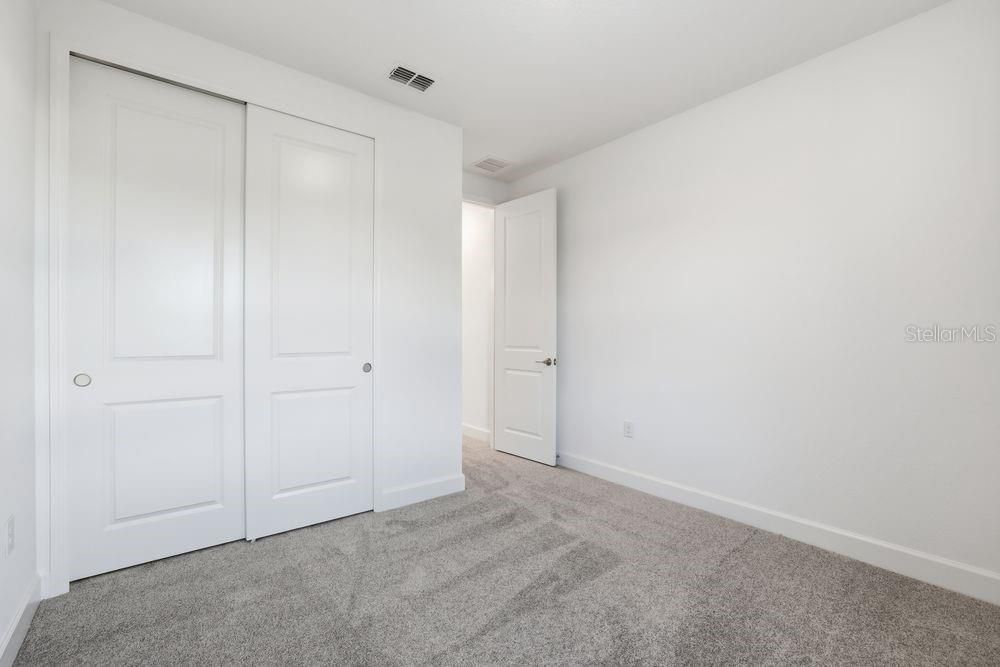 For Sale: $499,999 (4 beds, 3 baths, 2600 Square Feet)