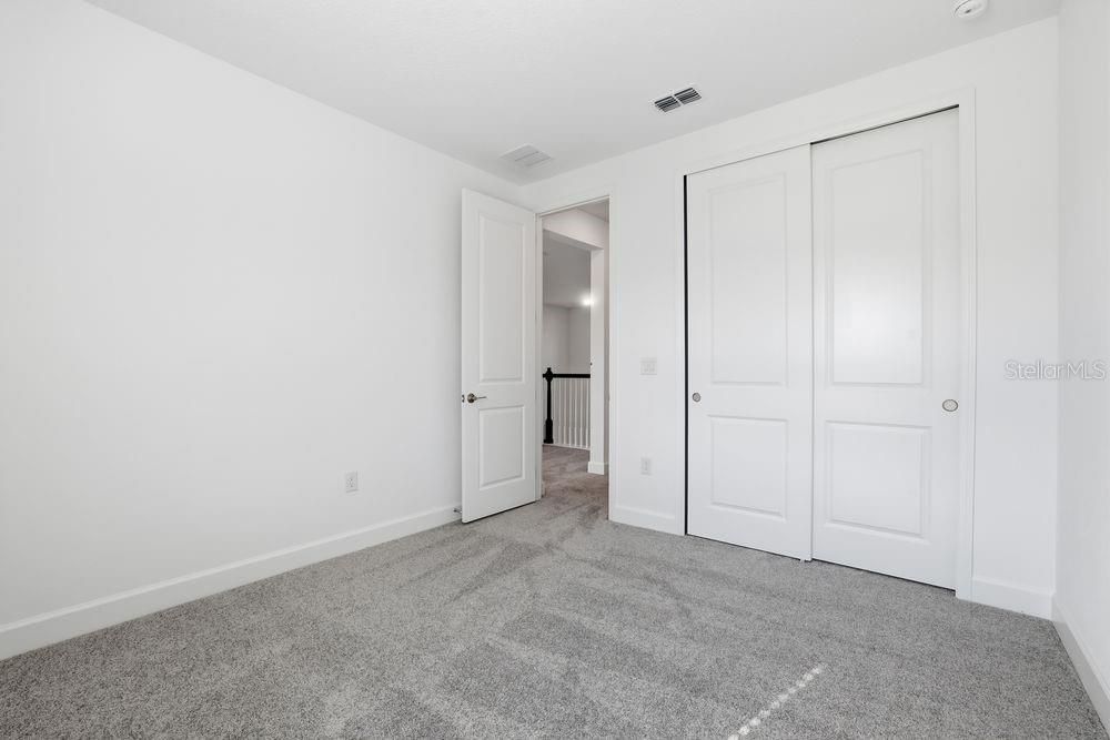 For Sale: $499,999 (4 beds, 3 baths, 2600 Square Feet)