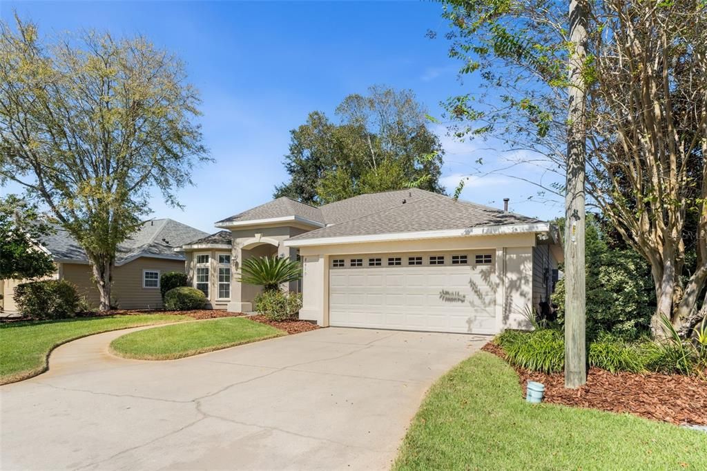 Active With Contract: $385,000 (3 beds, 2 baths, 1958 Square Feet)