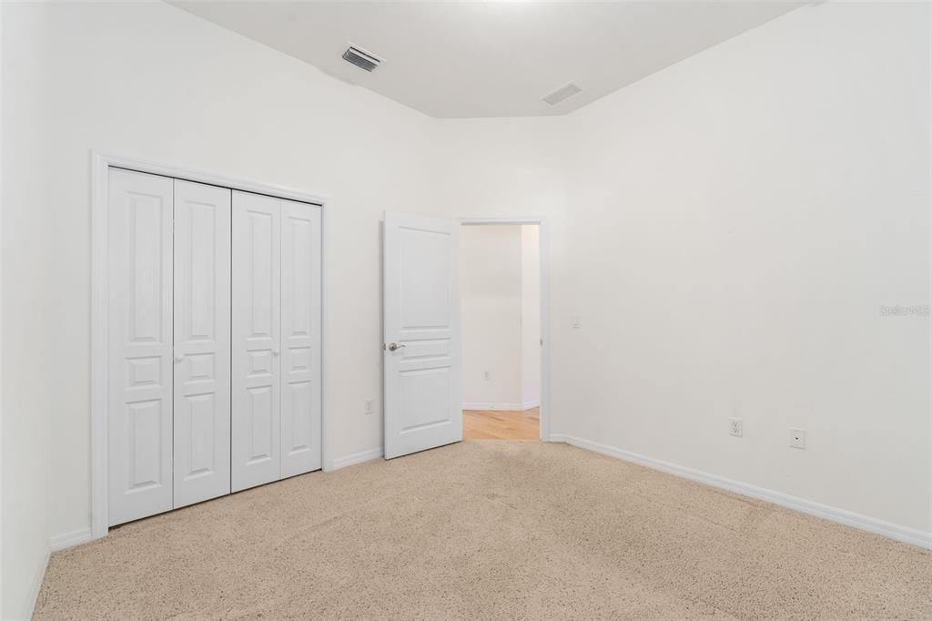 Active With Contract: $385,000 (3 beds, 2 baths, 1958 Square Feet)