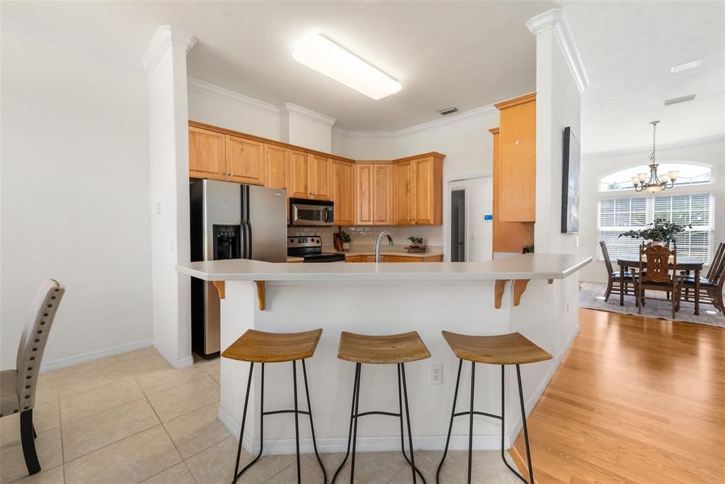 Active With Contract: $385,000 (3 beds, 2 baths, 1958 Square Feet)