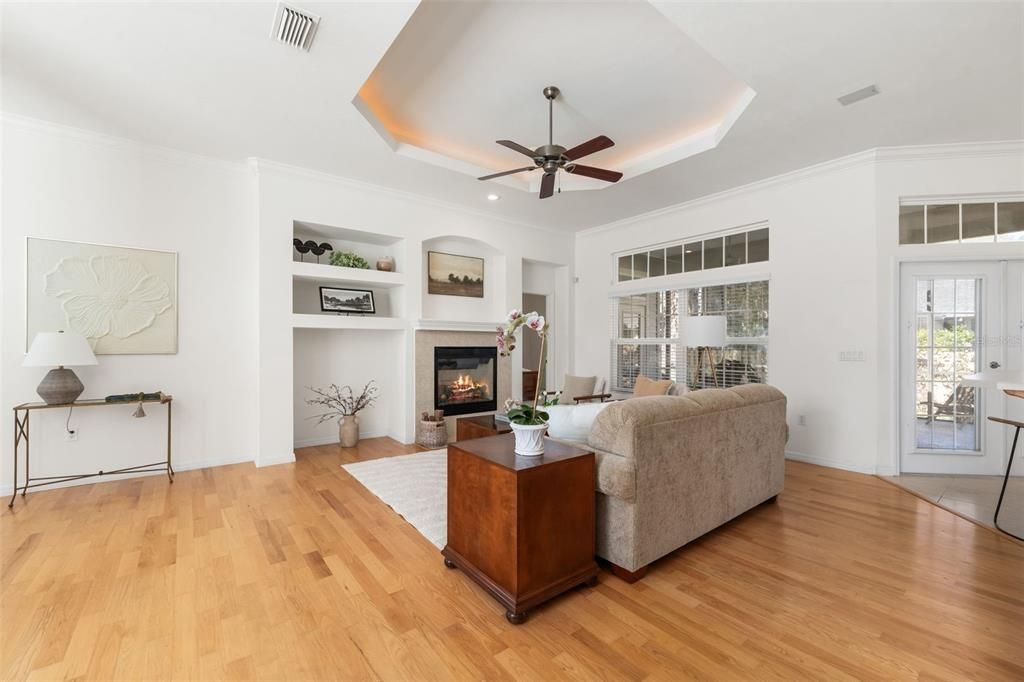 Active With Contract: $385,000 (3 beds, 2 baths, 1958 Square Feet)