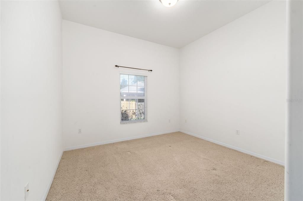 Active With Contract: $385,000 (3 beds, 2 baths, 1958 Square Feet)