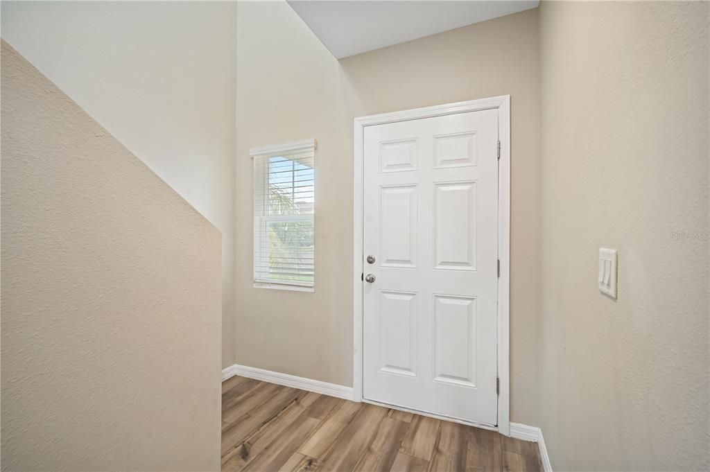 待售: $435,000 (4 贝兹, 2 浴室, 2226 平方英尺)