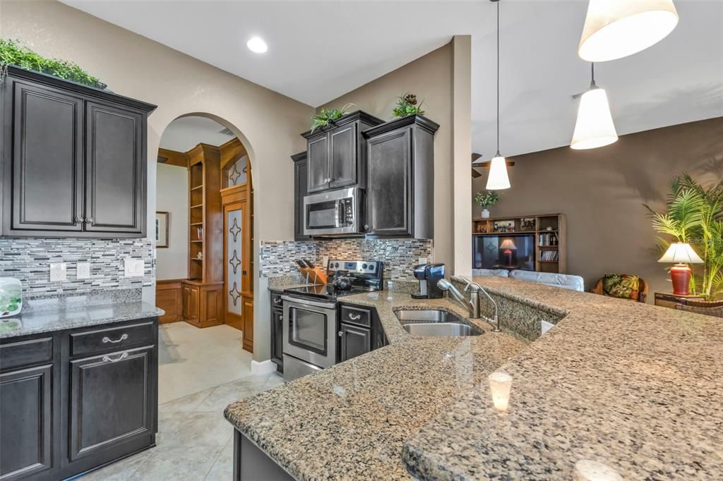 For Sale: $795,000 (3 beds, 2 baths, 2017 Square Feet)