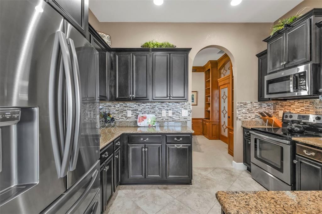 For Sale: $795,000 (3 beds, 2 baths, 2017 Square Feet)