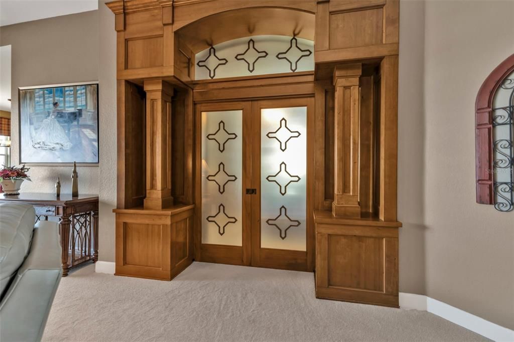 For Sale: $795,000 (3 beds, 2 baths, 2017 Square Feet)