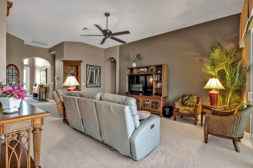 For Sale: $795,000 (3 beds, 2 baths, 2017 Square Feet)