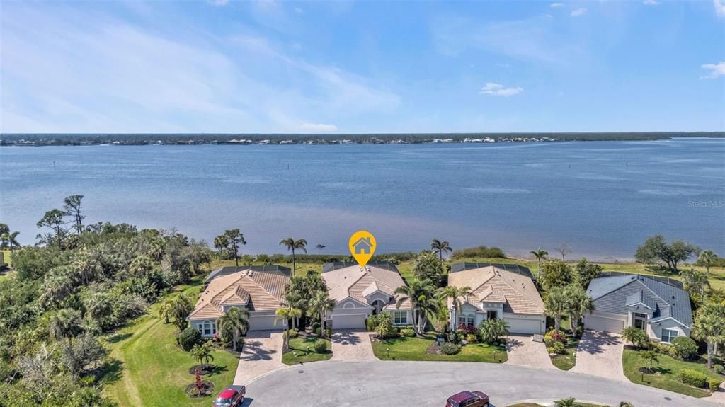 For Sale: $795,000 (3 beds, 2 baths, 2017 Square Feet)