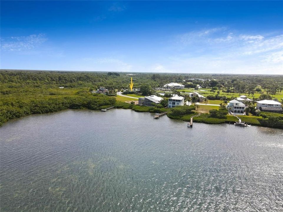 待售: $365,000 (0.31 acres)