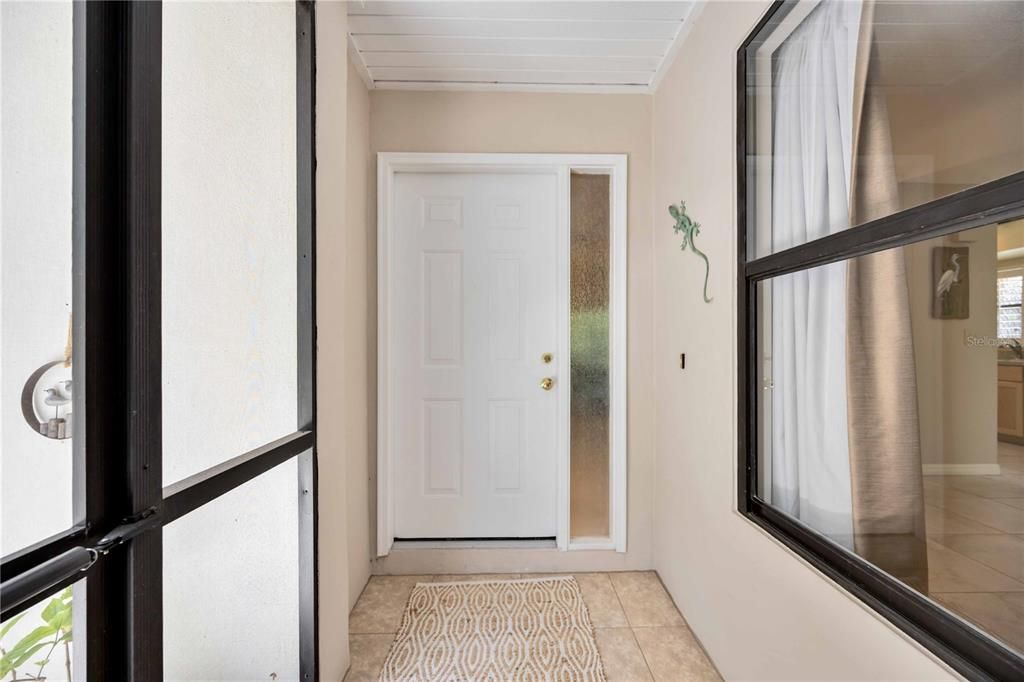 For Sale: $275,000 (2 beds, 2 baths, 1401 Square Feet)