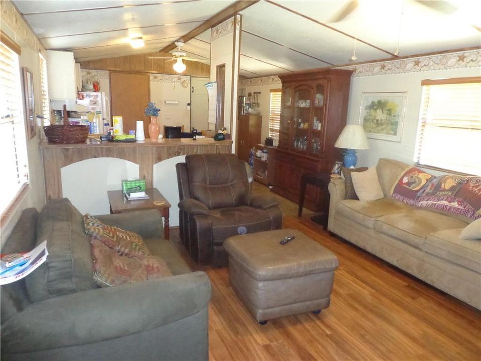 En Venta: $205,000 (3 camas, 2 baños, 924 Pies cuadrados)