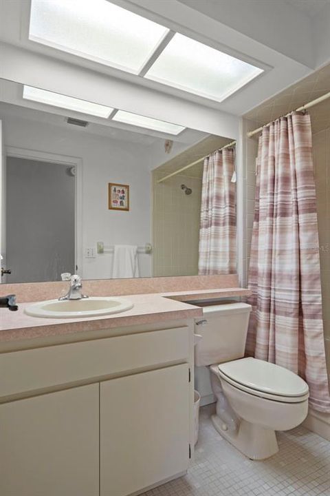 Active With Contract: $325,000 (3 beds, 2 baths, 1848 Square Feet)