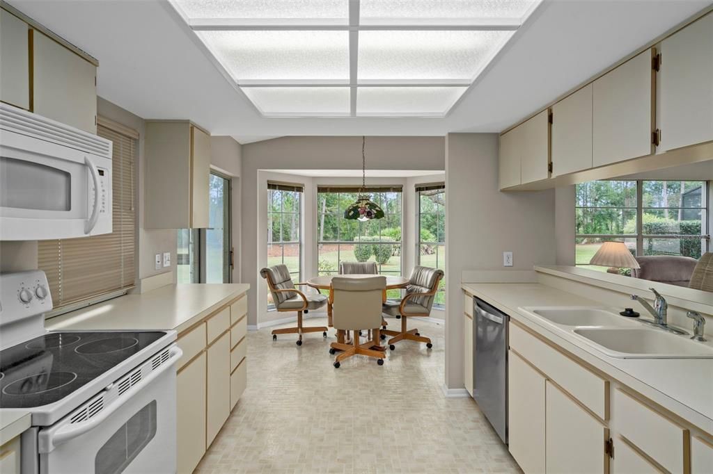 Active With Contract: $325,000 (3 beds, 2 baths, 1848 Square Feet)