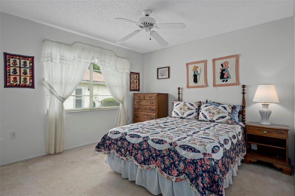 Active With Contract: $325,000 (3 beds, 2 baths, 1848 Square Feet)