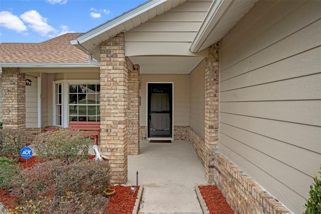 Active With Contract: $325,000 (3 beds, 2 baths, 1848 Square Feet)