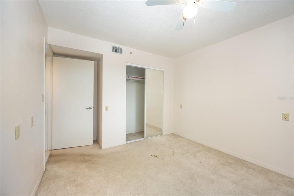 待售: $125,000 (2 贝兹, 2 浴室, 1008 平方英尺)