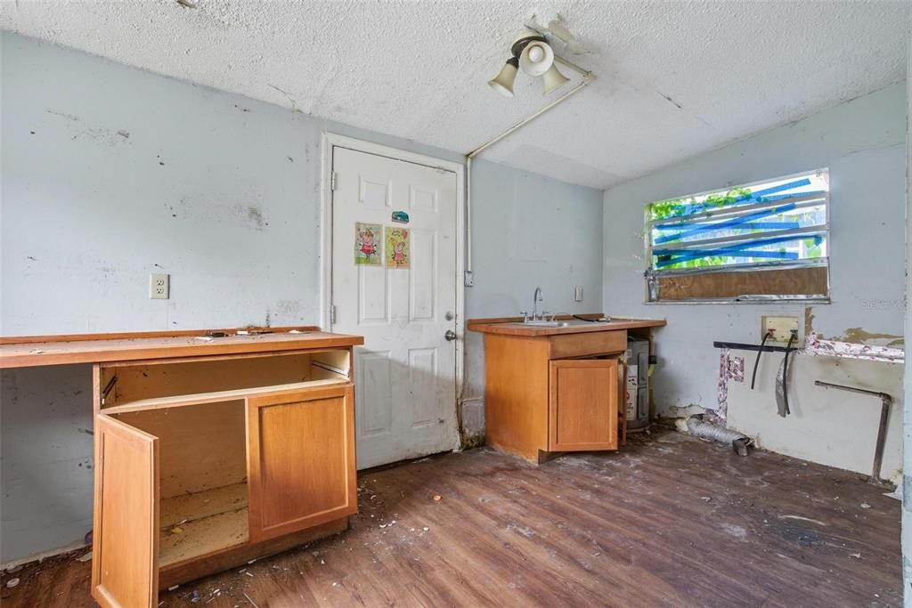 En Venta: $210,000 (3 camas, 2 baños, 1250 Pies cuadrados)