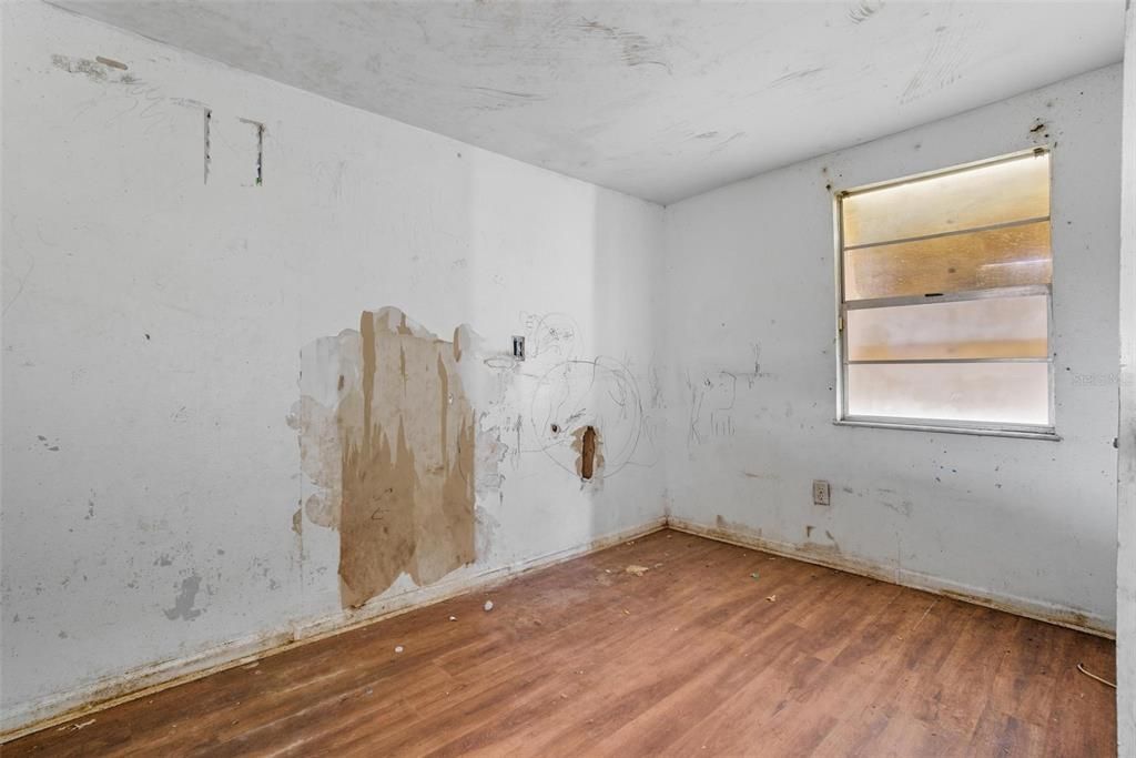 En Venta: $210,000 (3 camas, 2 baños, 1250 Pies cuadrados)