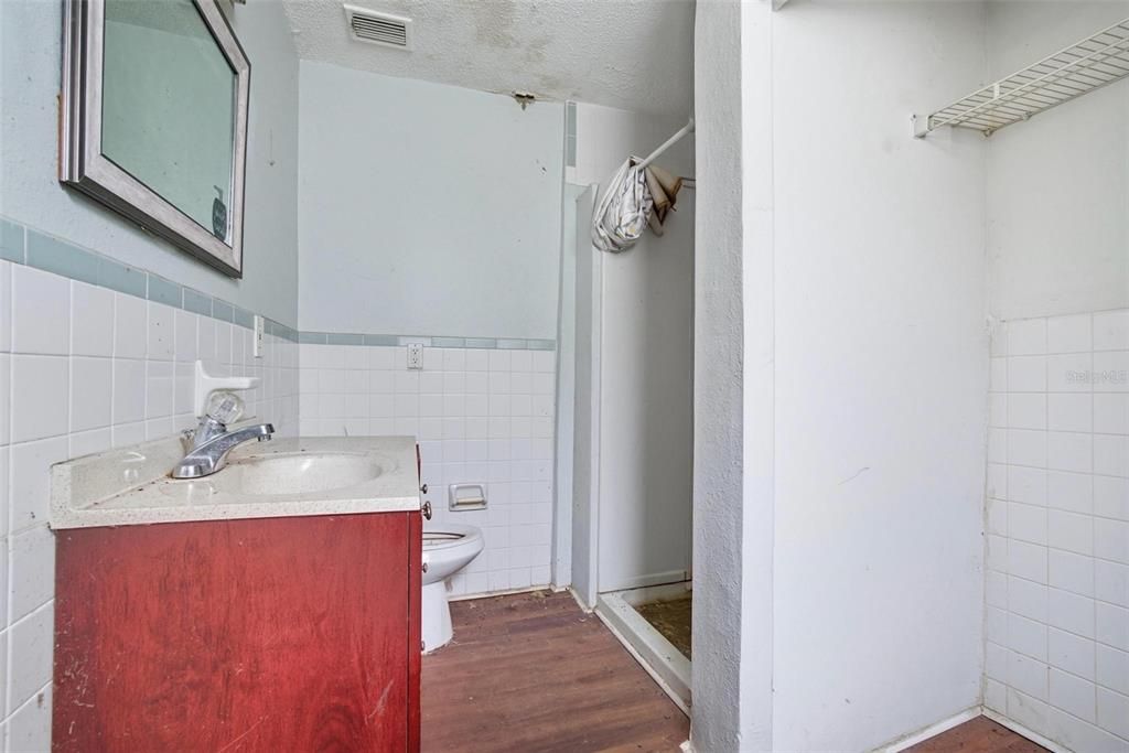 En Venta: $210,000 (3 camas, 2 baños, 1250 Pies cuadrados)