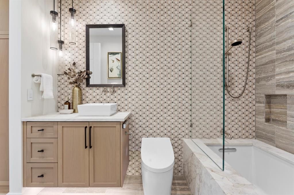 На продажу: $6,499,000 (4 спален, 4 ванн, 4325 Квадратных фут)