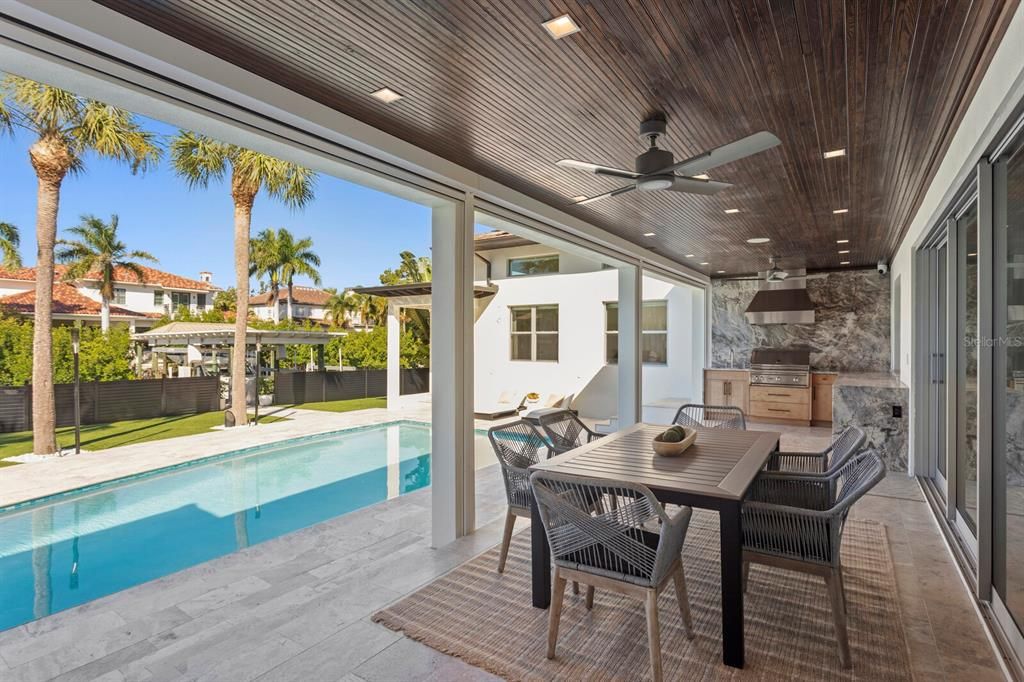 На продажу: $6,499,000 (4 спален, 4 ванн, 4325 Квадратных фут)