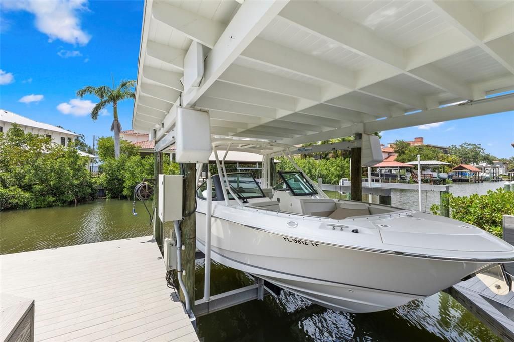 На продажу: $6,499,000 (4 спален, 4 ванн, 4325 Квадратных фут)