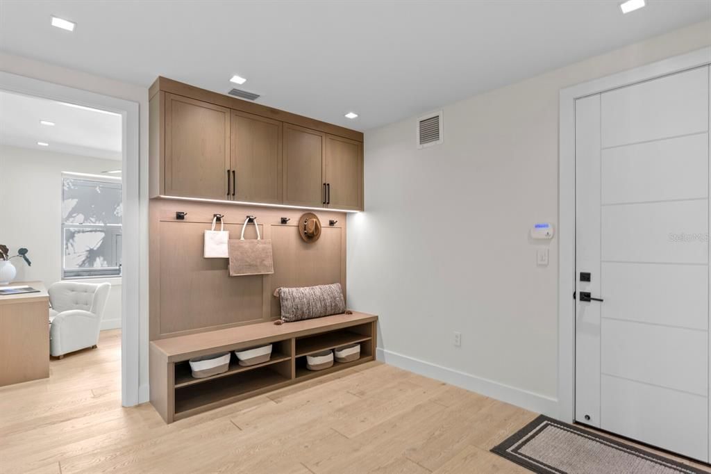 На продажу: $6,499,000 (4 спален, 4 ванн, 4325 Квадратных фут)