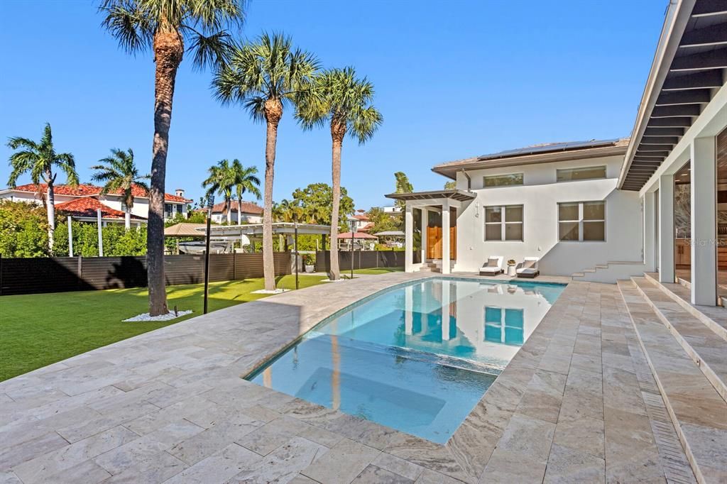 На продажу: $6,499,000 (4 спален, 4 ванн, 4325 Квадратных фут)